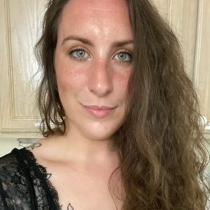 Meet your Posher, Isabella